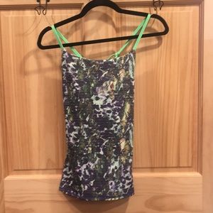 Lululemon athletic top size 2